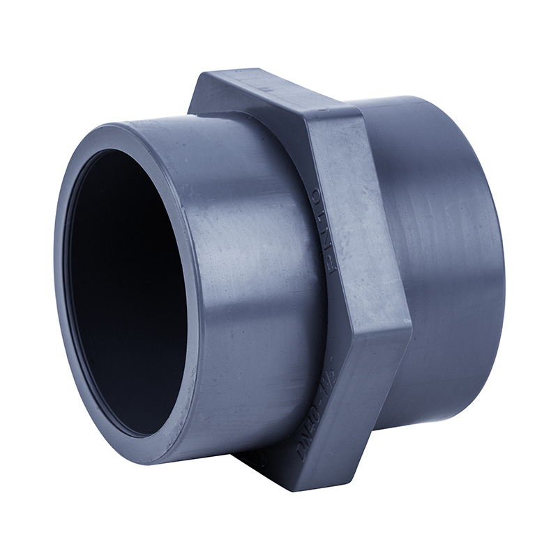 PVC-C adaptér s vnútorným závitom DN15-50 GB štandard